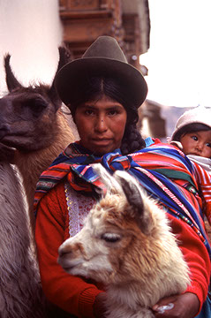 Peruvian Extended Family - As seen on the streets of Cusco - Mark Dodge